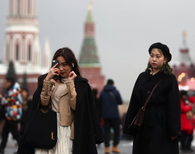 Иностранные туристы возвращаются в Россию