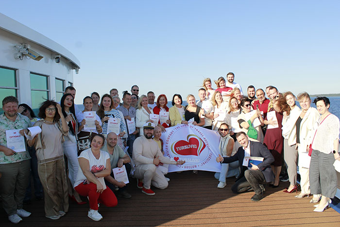 «Турсливки» организовали круиз для турбизнеса по Ладожскому озеру