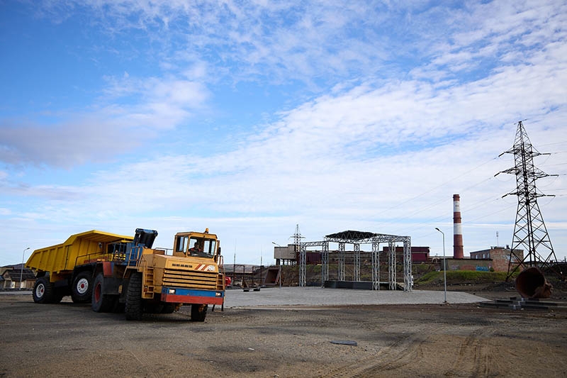 Музей техники на площади Металлургов в Никеле — новый туристический бренд Мурманской области